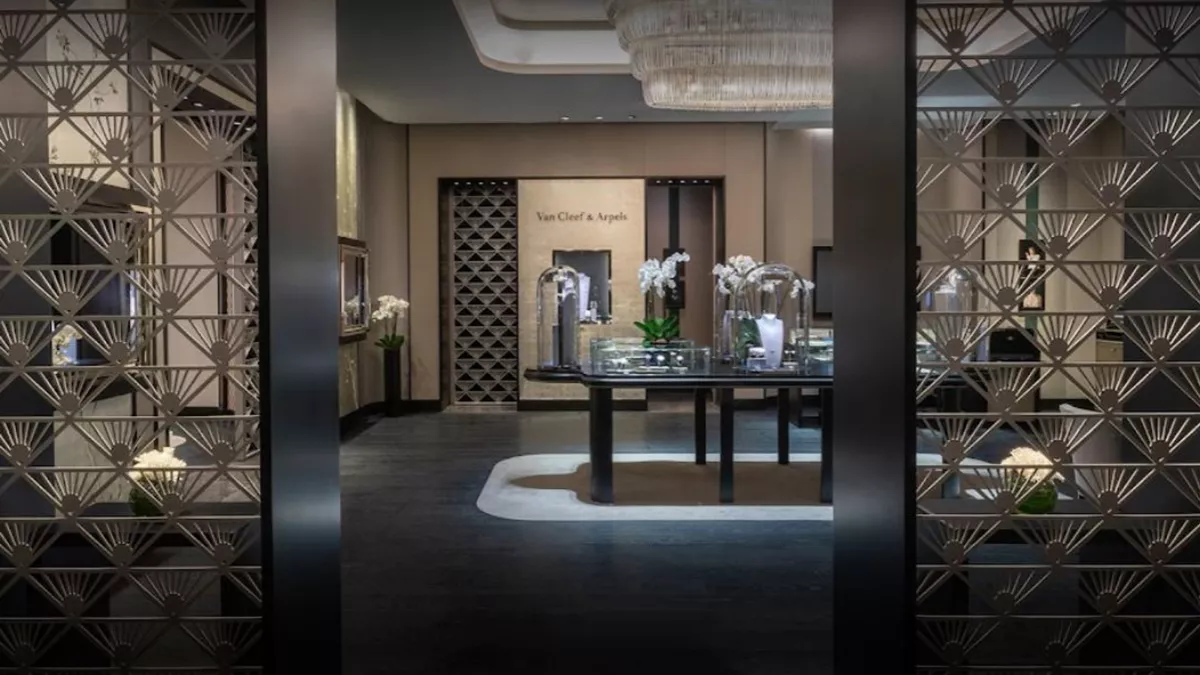 Van Cleef & Arpels (Doha - Katara) 3