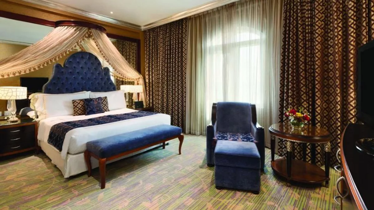 Wyndham Grand Regency Doha 4