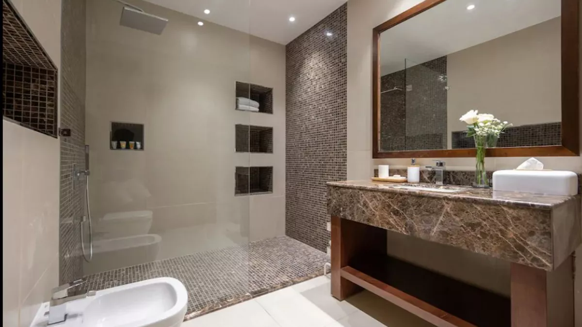 Regency Sealine Camp 4