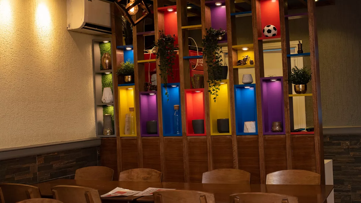 Munch Box Restaurant 3
