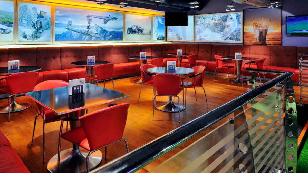 Champions Sports Bar 4