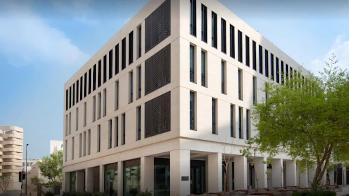 HEC Paris in Qatar 2