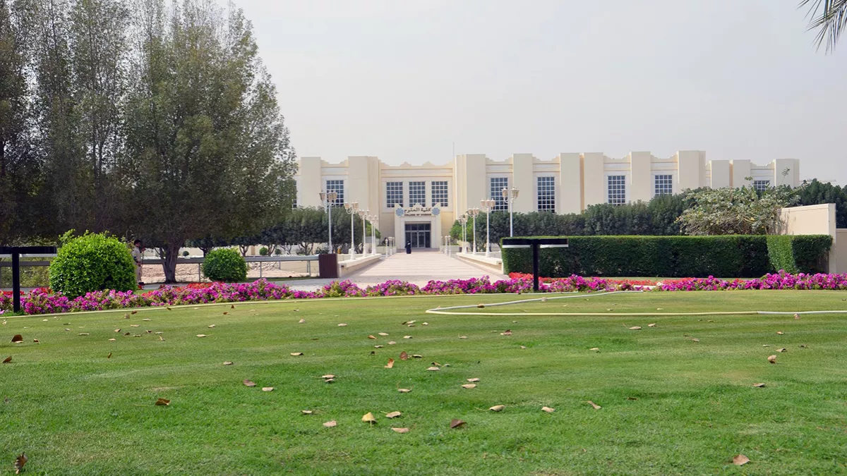 College of Arts and Science - Qatar University 1