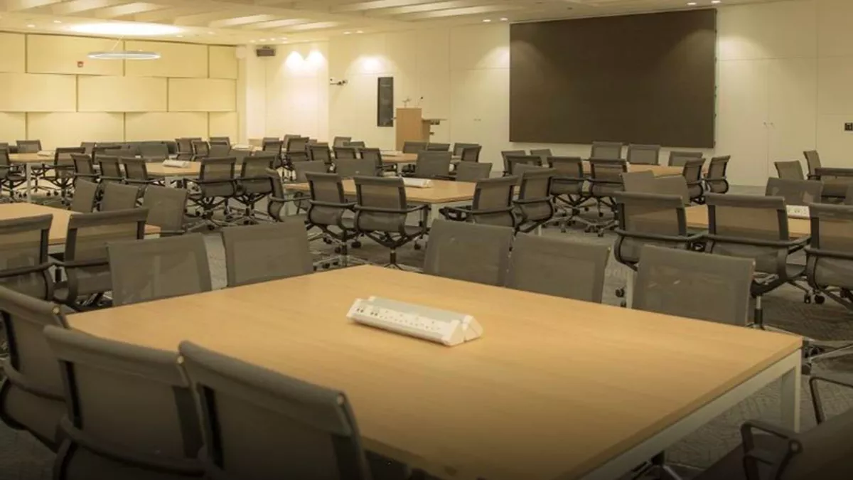 College of Law - Qatar University 3