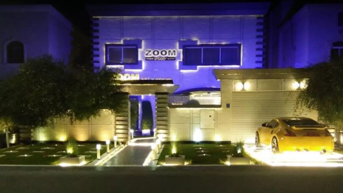 ZOOM ARTS & DESIGN 1