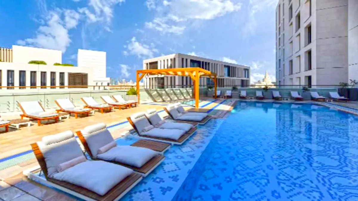 O'Glacée Pool Bar 1