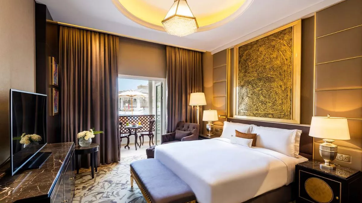 Ezdan Palace Hotel 8