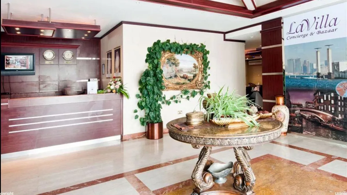 La Villa Palace Hotel 3