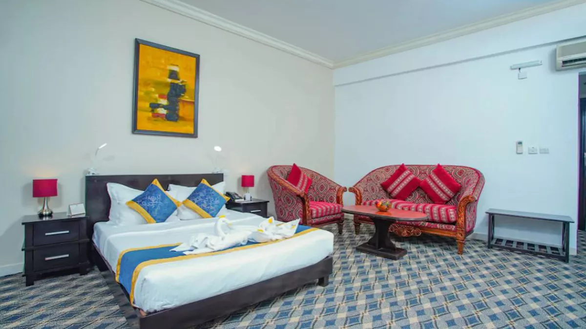 La Villa Palace Hotel 5