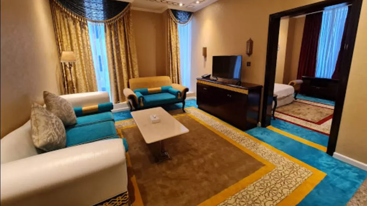 Saraya Corniche Hotel 4