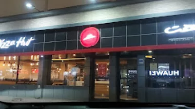 Pizza Hut Al Nasr Branch