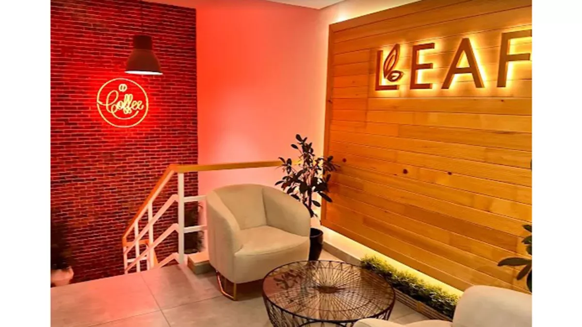 Sweet leaf cafe and flowers 1