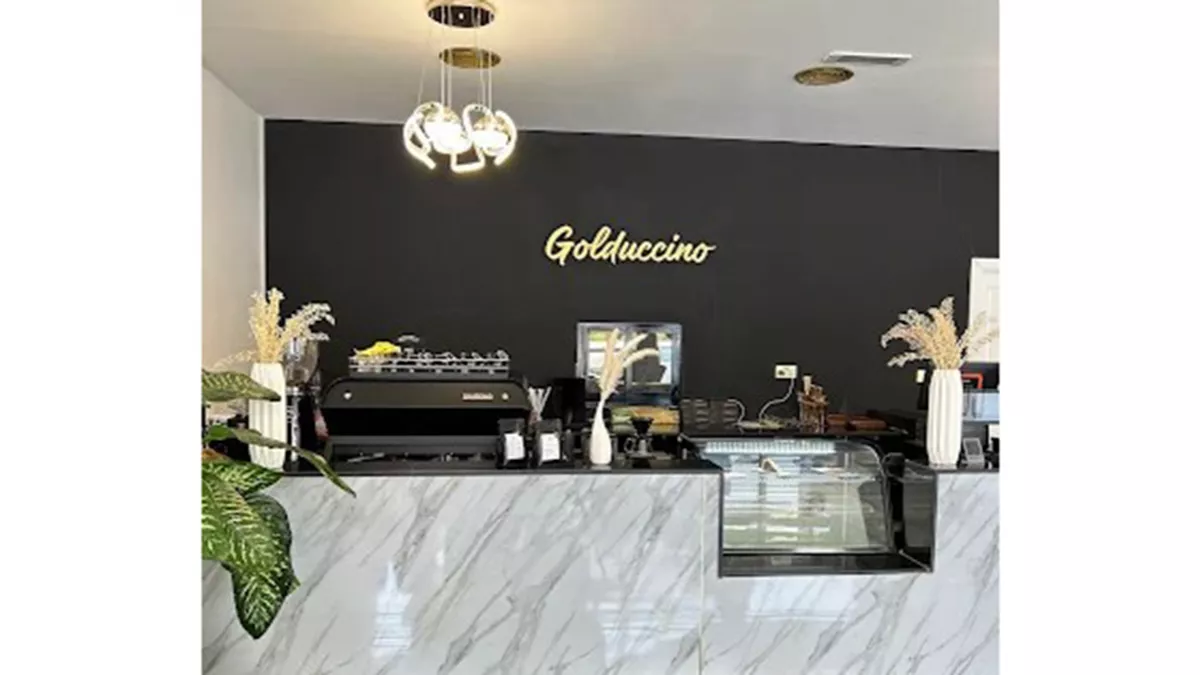Golduccino cafe 1