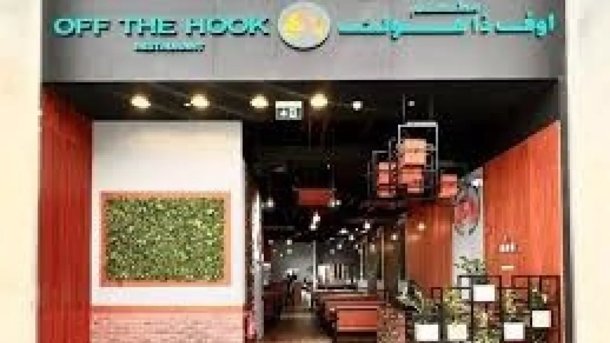 Off The Hook Seafood Restaurant 4