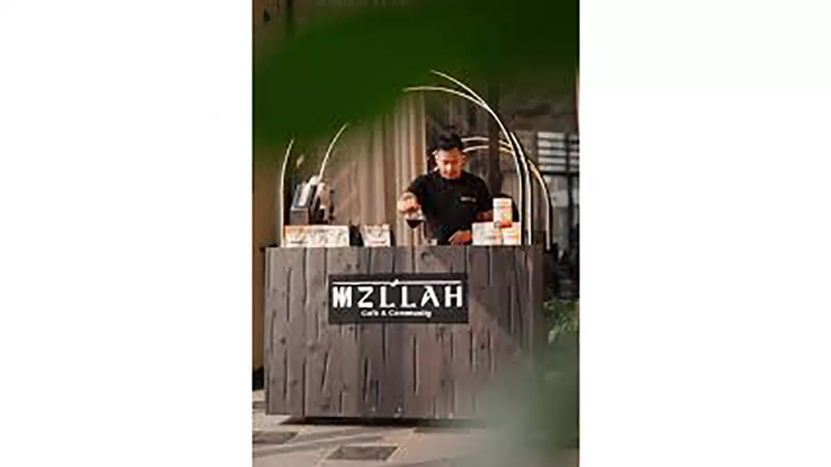 Mzllah Cafe & Community 1