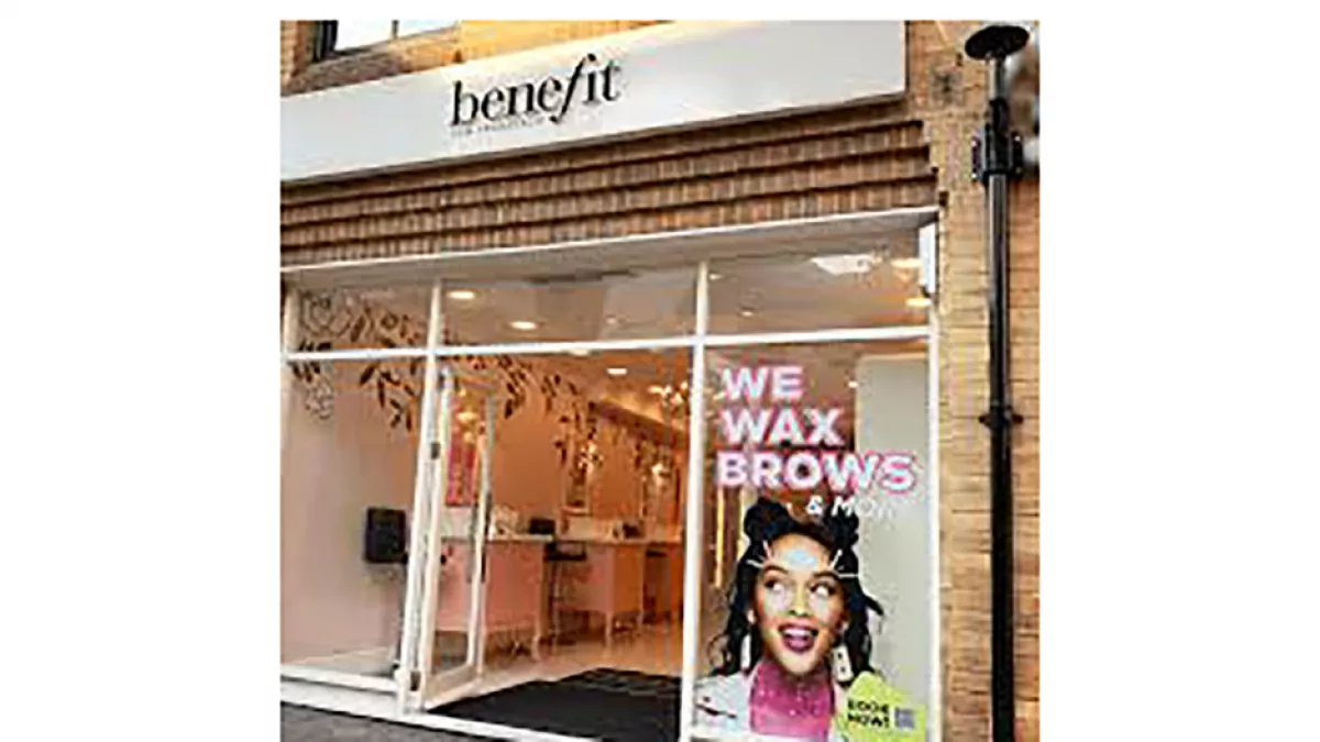 Benefit Cosmetics Brow Bar 1