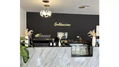 Golduccino cafe