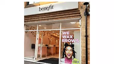 Benefit Cosmetics Brow Bar