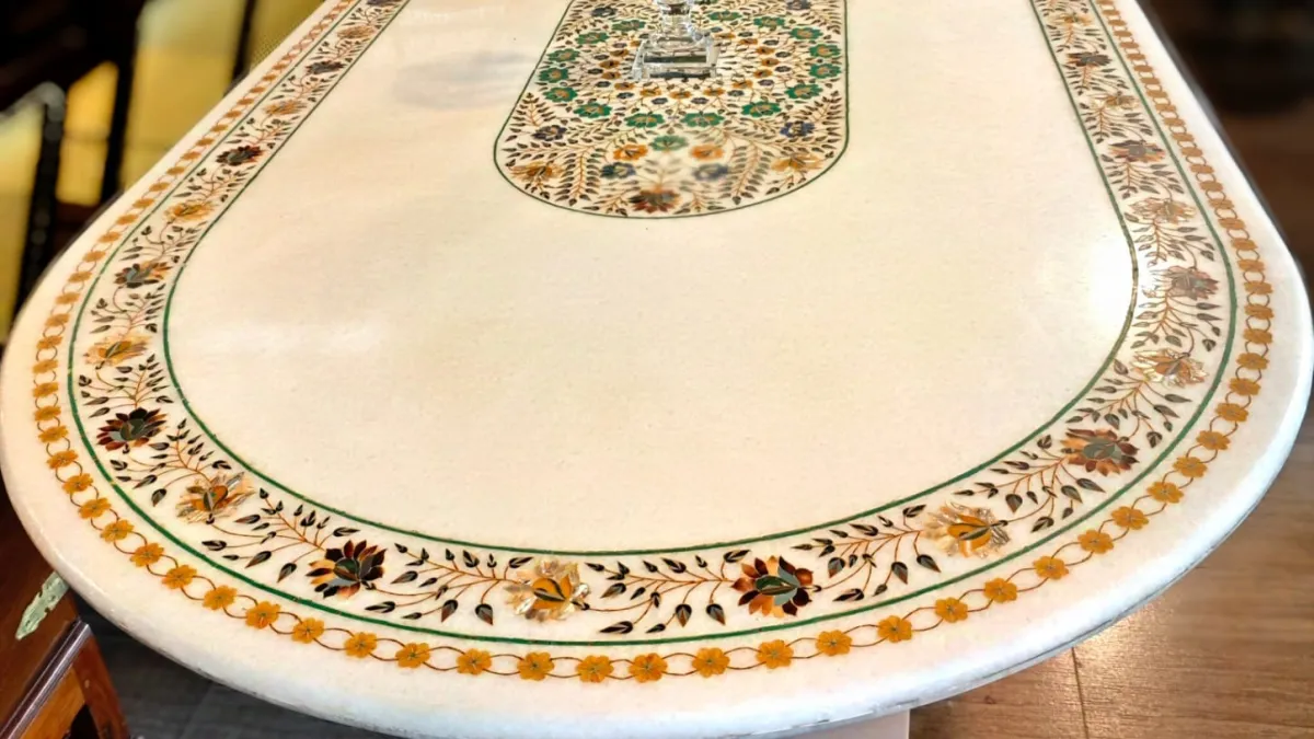 ROYAL ANTIQUE PALACE 4