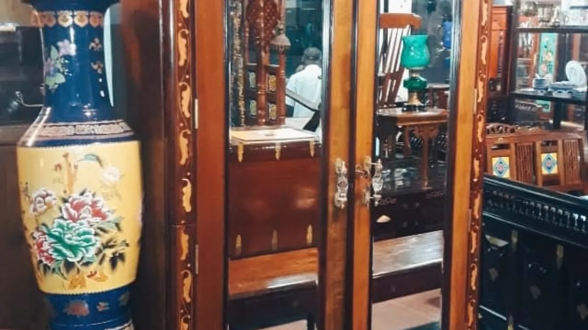 ROYAL ANTIQUE PALACE 3